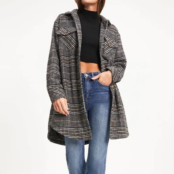VICI Gray Plaid pocketed coat. Size S. Oversized fit - Picture 11 of 12